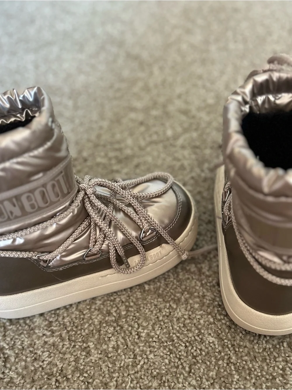 Moon Boot Kids Metallic Rose Gold Puffy Winter Boots
